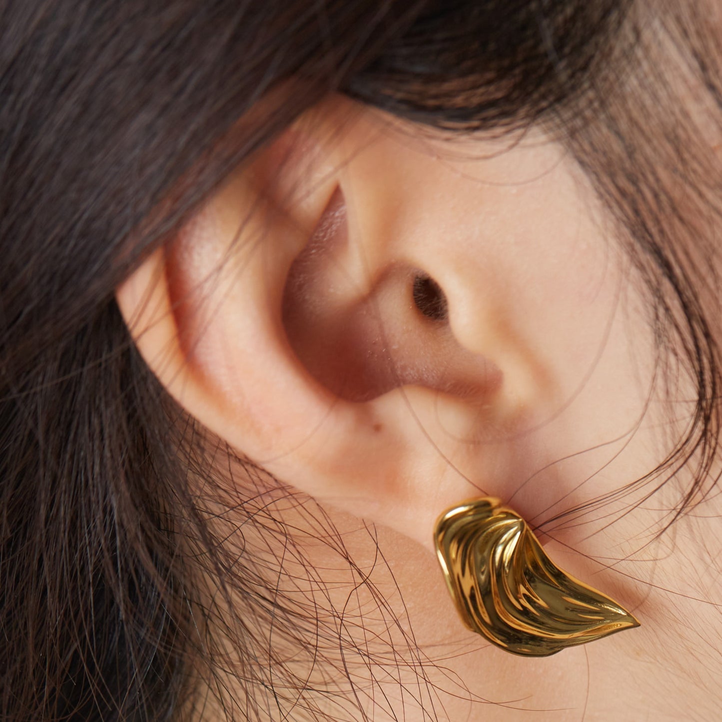 Flamingo Texture Ear-stud